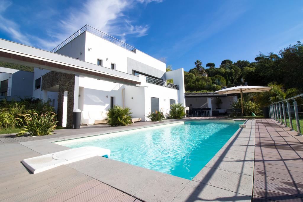 Villa Louancelie B&B Cavalaire-sur-Mer Exterior foto