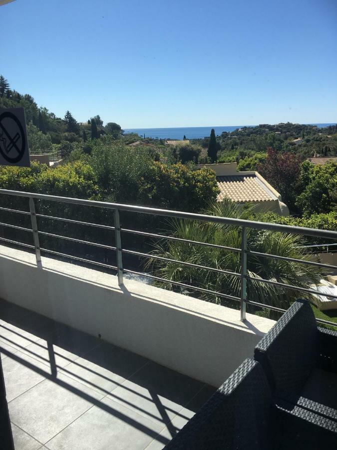 Villa Louancelie B&B Cavalaire-sur-Mer Exterior foto